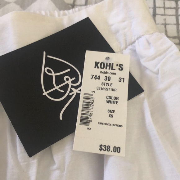 New girls white skirt - Picture 6 of 6